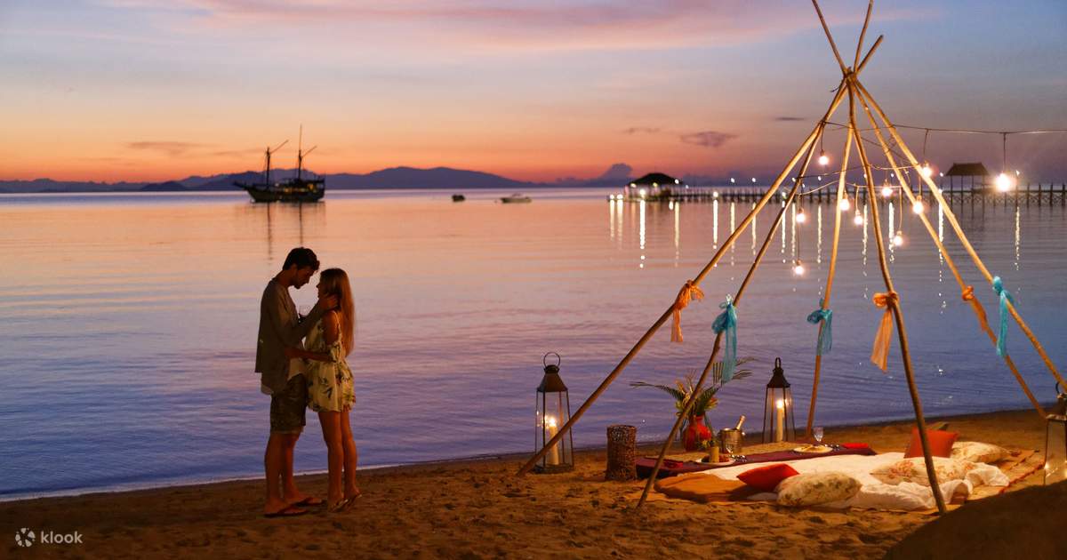 Romantic dinner on the best sale beach